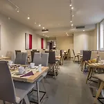 Magellan 3*